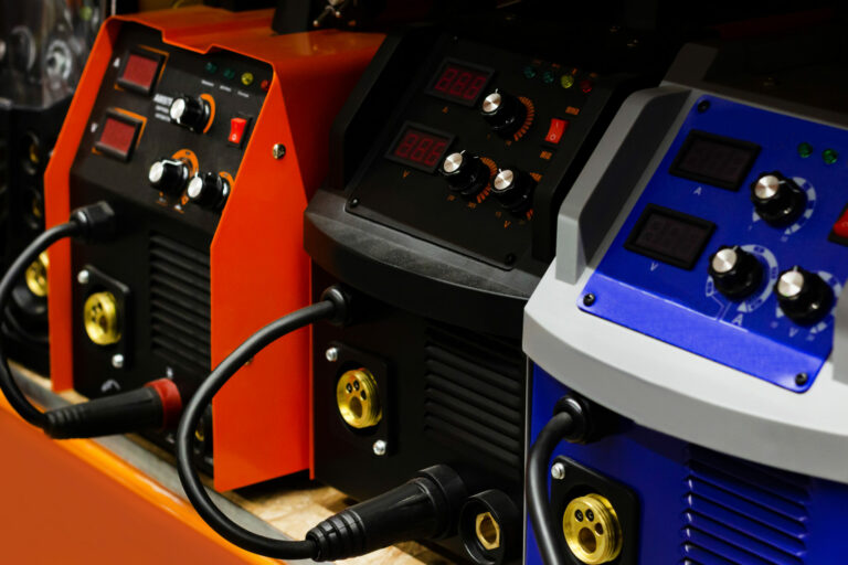 Photo,Of,Various,Type,Welding,Inverters,Standing,On,Construction,Supply Photo,Of,Various,Type,Welding,Inverters,Standing,On,Construction,Supply
