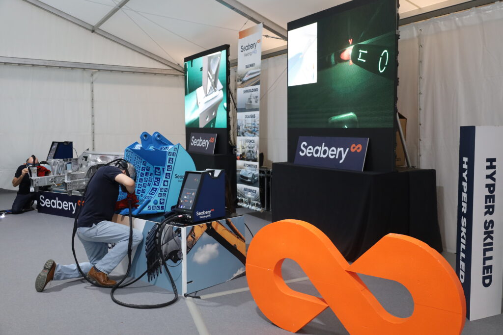 IMG_7000 Seabery stand in EINTEC