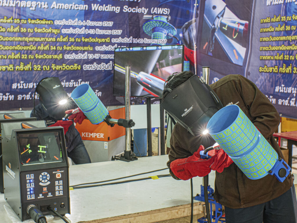 P1210166 Welding Competition in Thailand