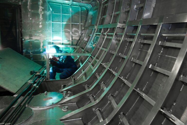 Shipbuilding,Industry.,Aluminium,Hull,Of,A,Super,Sailing,Yacht,In Shipbuilding Industry