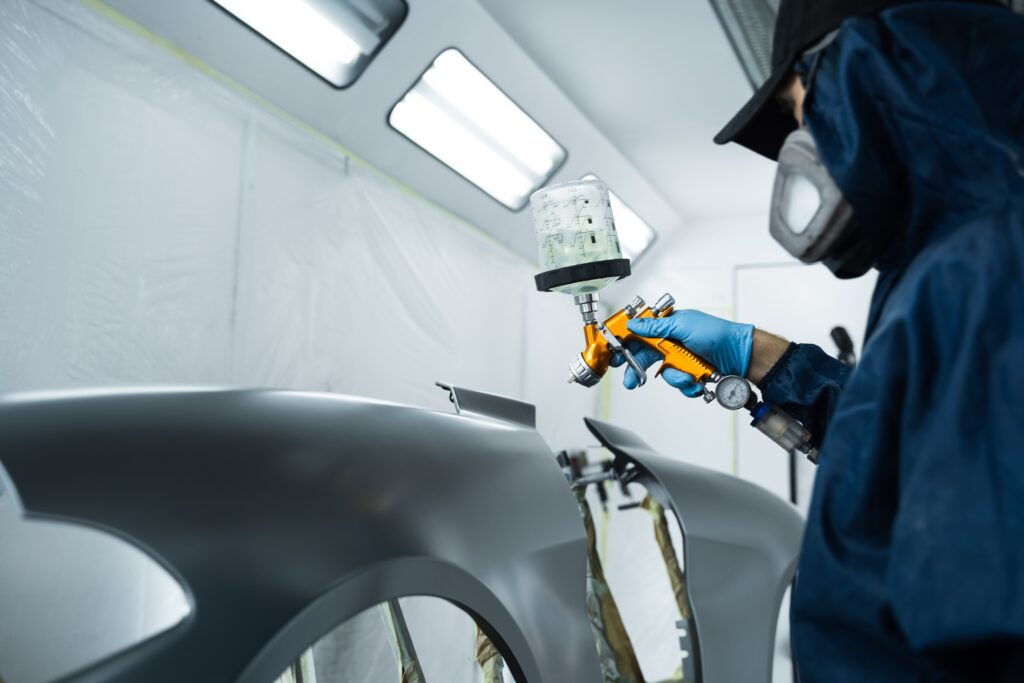 Car,Painter,Is,Applying,Lacquer,On,Car,Using,Lvlp,Spray Automotive Spray Painting